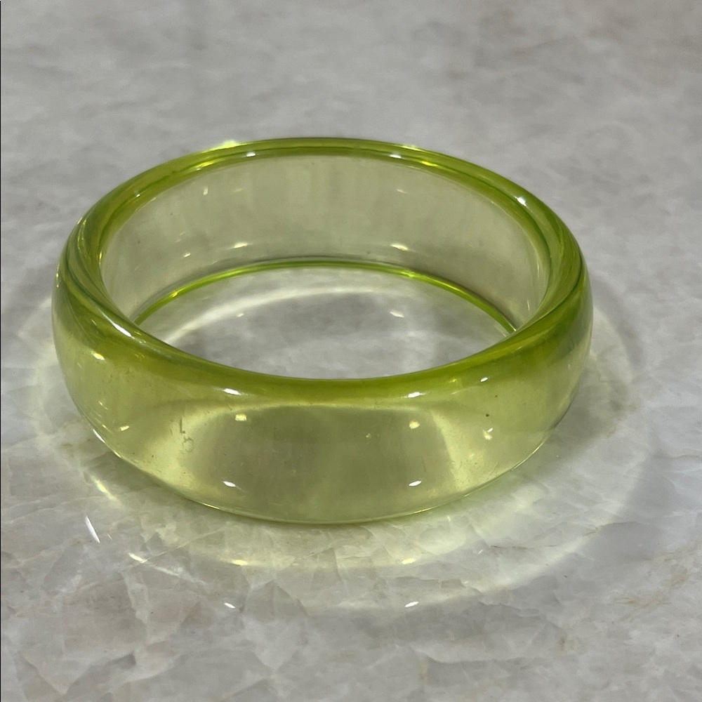 Lime Green Bakelite Bangle Bracelet
